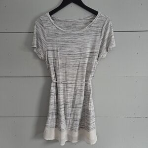 Motherhood Heathered Gray and Cream Short Sleeve Top With  Size Medium